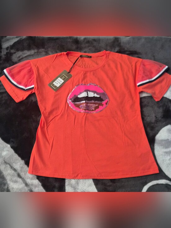 Tops - Red Sequin Lip Graphic Tee